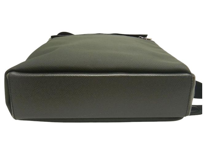 Louis Vuitton Gray Bicolor Taiga and Canvas Beluga Marrone Verde scuro - vista 3