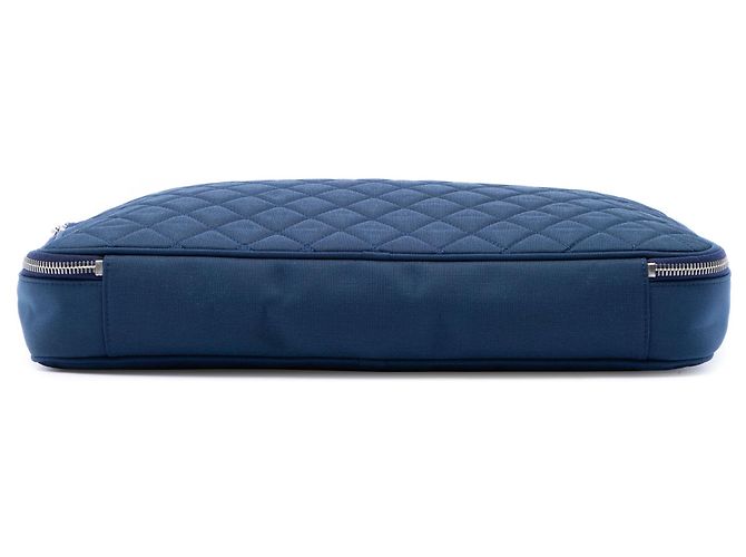 Custodia per laptop Chanel Blue CC Quilted Nylon - vista 3