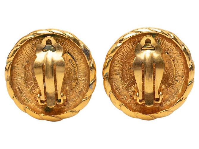 Orecchini a clip rotondi placcati oro Chanel Gold CC D'oro - vista 2