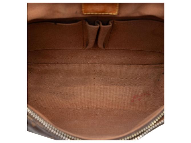 Louis Vuitton Brown Monogram Beaubourg Messenger MM Marron - vue 4