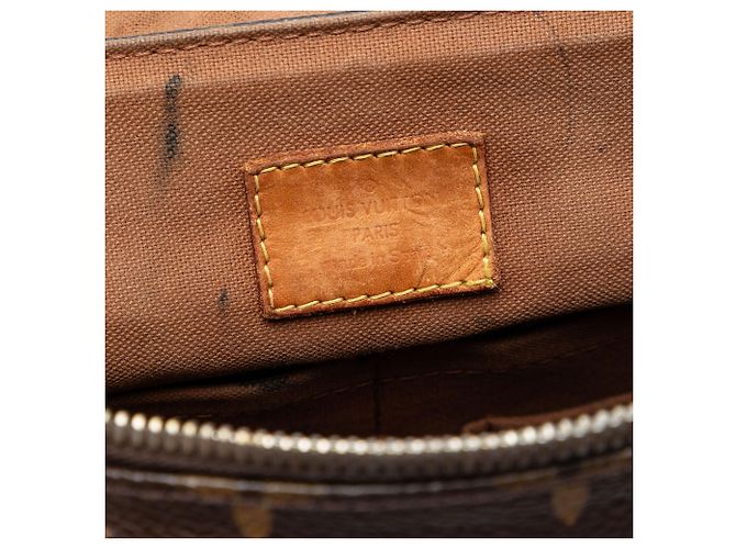 Louis Vuitton Brown Monogram Beaubourg Messenger MM Marron - vue 5