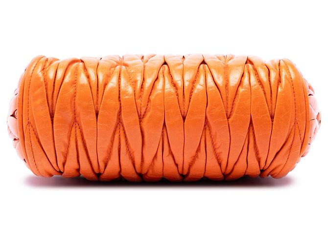 Borsa a spalla Miu Miu Orange Matelasse Nappa Lux Charm - vista 3