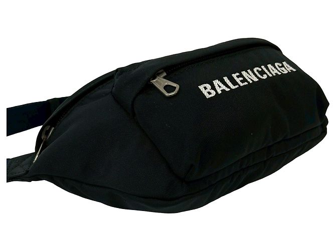 Borsa a cintura Balenciaga in nylon nero con logo Wheel - vista 3