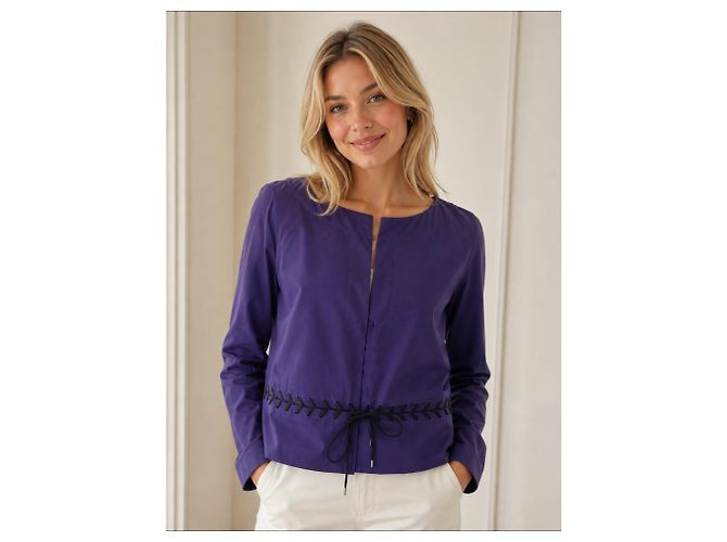 Paule Ka Kurze Jacke in Dunkellila oder Marineblau mit schwarzen Schnüren - Ansicht 2