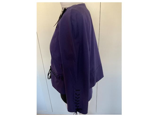 Paule Ka Kurze Jacke in Dunkellila oder Marineblau mit schwarzen Schnüren - Ansicht 6