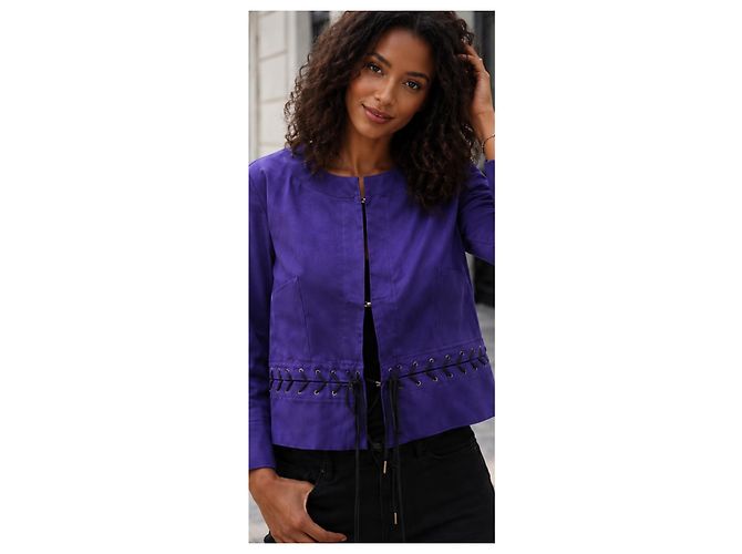 Paule Ka Kurze Jacke in Dunkellila oder Marineblau mit schwarzen Schnüren - Ansicht 9