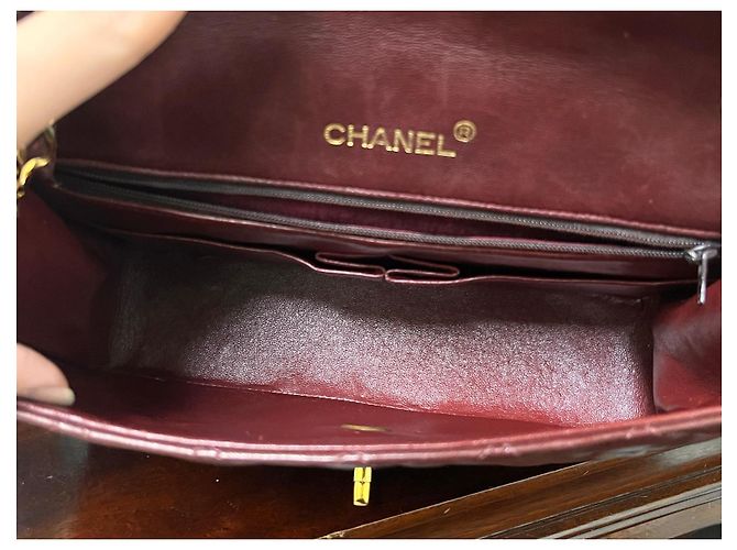 Chanel Classic Flap Bag Medium Burgundy aus gestepptem Lammleder Bordeaux - Ansicht 3