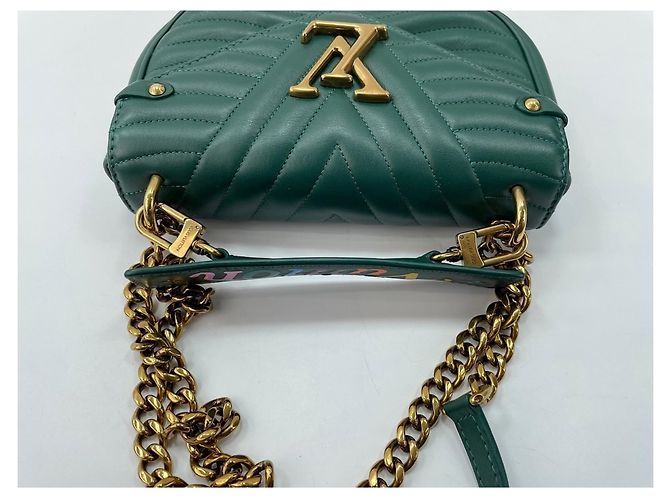 Borsa a tracolla Louis Vuitton New Wave PM, Green Verde - vista 12