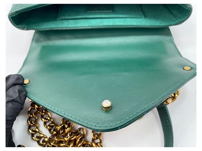 Borsa a tracolla Louis Vuitton New Wave PM, Green Verde - vista 13