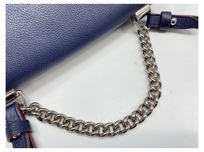 Borsa a tracolla Louis Vuitton Lockme II Blu navy - vista 11