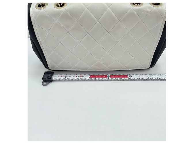 Borsa a tracolla Chanel Matelassé Black Nero - vista 4