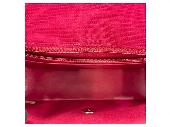 Borsa a tracolla Chanel Mini Matelassé in Rosa - vista 11