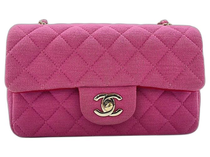 Borsa a tracolla Chanel Mini Matelassé in Rosa - vista 2