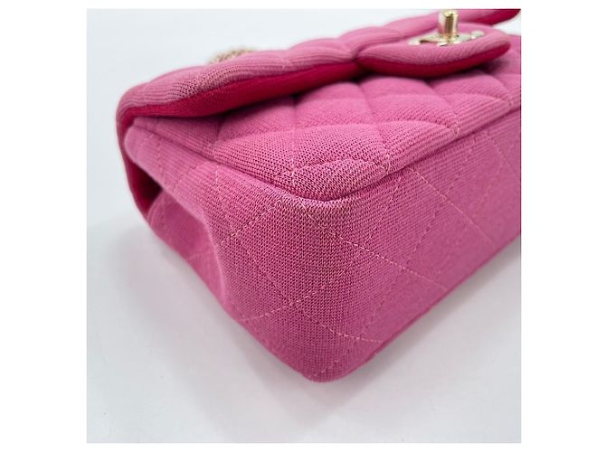 Borsa a tracolla Chanel Mini Matelassé in Rosa - vista 8