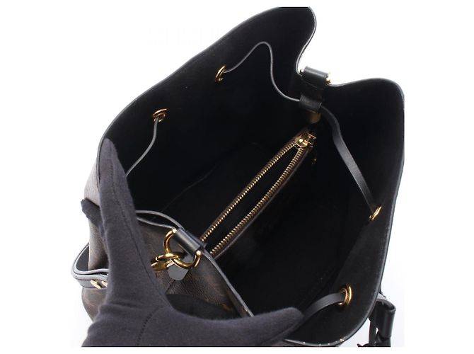 Néonoé Borsa a tracolla Louis Vuitton NeoNoe Monogram Noir Marrone Nero - vista 3