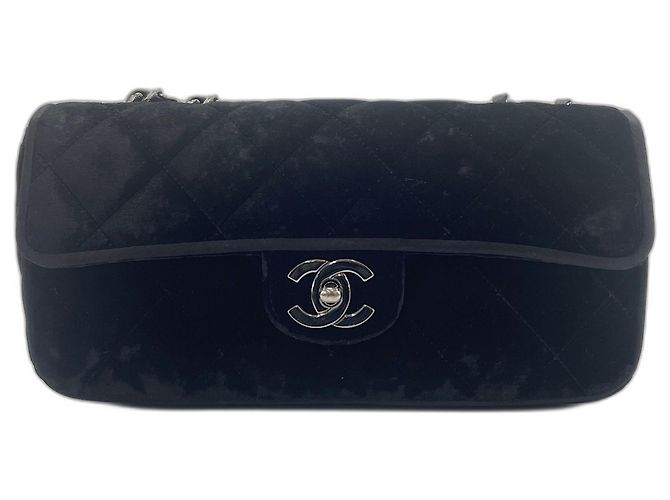 Borsa a tracolla Chanel Matelassé Black Nero - vista 2