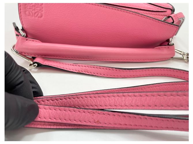 Borsa a tracolla Loewe Mini Puzzle Bag in rosa - vista 15