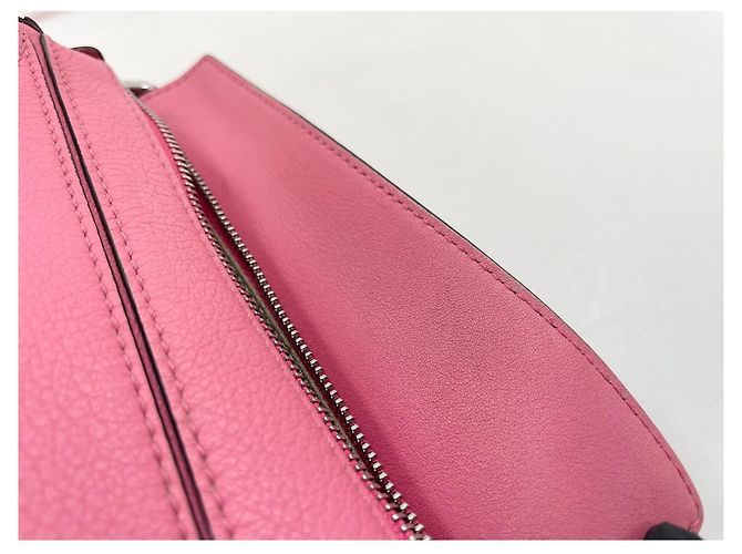 Borsa a tracolla Loewe Mini Puzzle Bag in rosa - vista 17