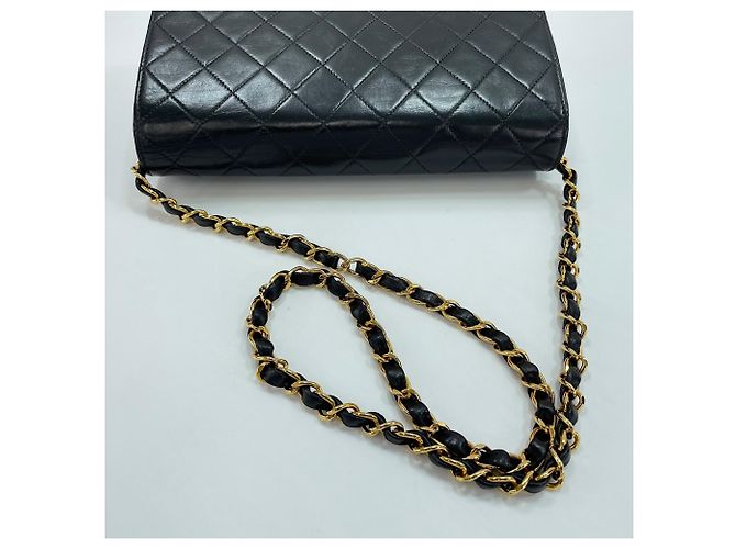 Borsa a tracolla Chanel Matelassé 23 Nero - vista 10