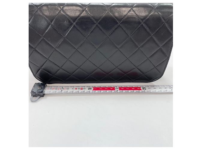 Borsa a tracolla Chanel Matelassé 23 Nero - vista 4