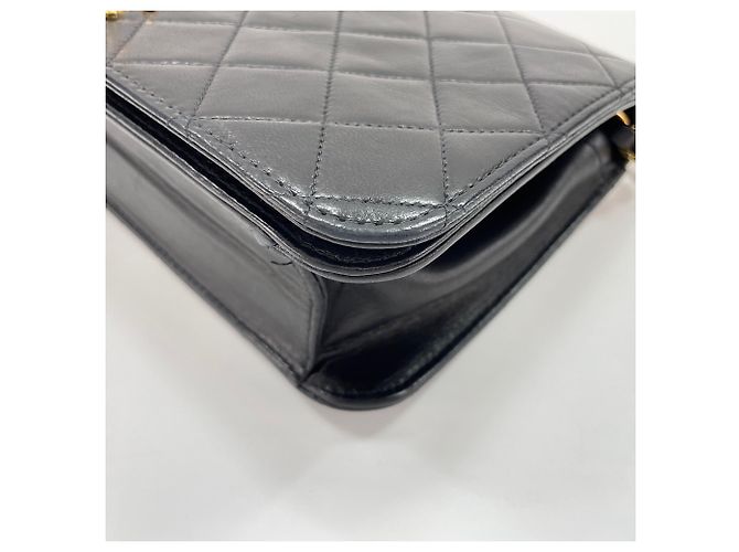 Borsa a tracolla Chanel Matelassé 23 Nero - vista 9