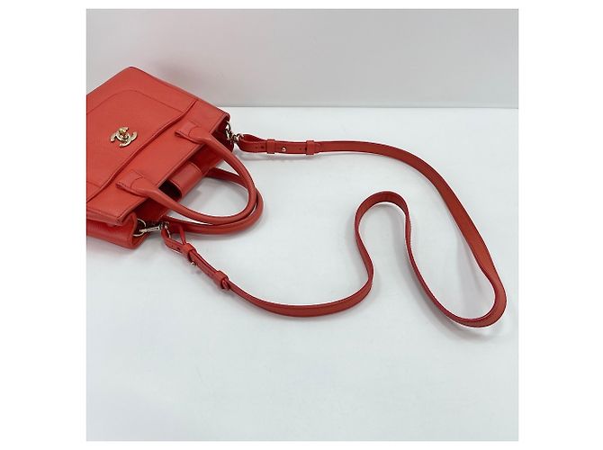 Borsa a mano Chanel Executive in rosso - vista 10