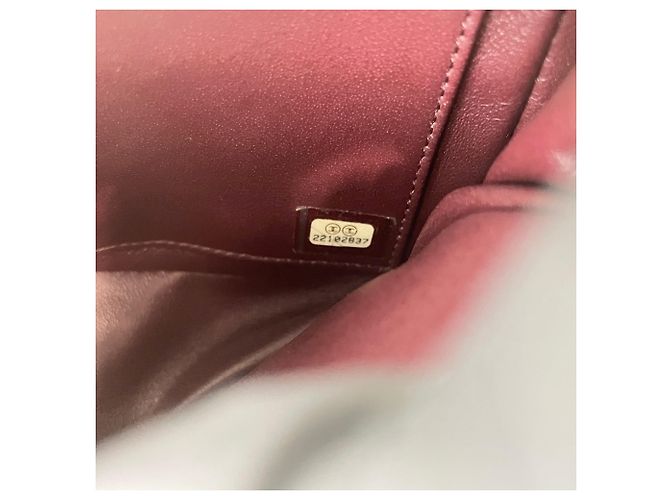 Chanel Schultertasche mit diagonalem Steppmuster Beige - Ansicht 14