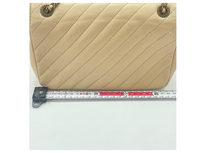 Chanel Schultertasche mit diagonalem Steppmuster Beige - Ansicht 4