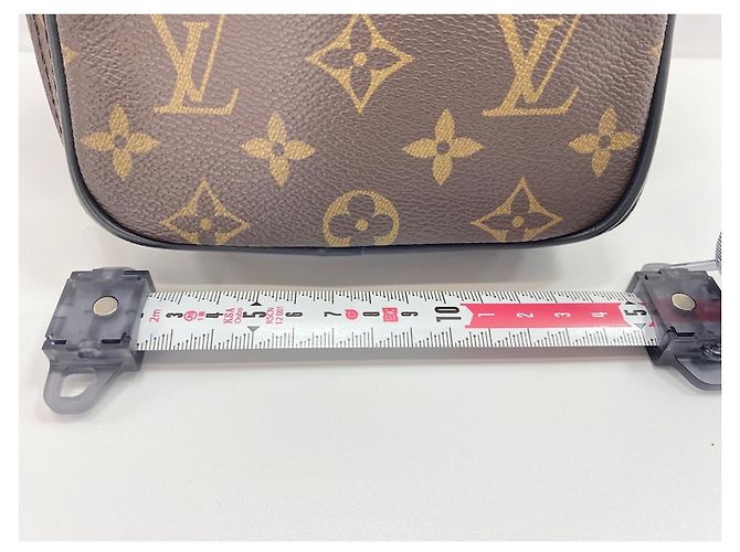 Borsa a tracolla Louis Vuitton Solar Ray Marrone - vista 4