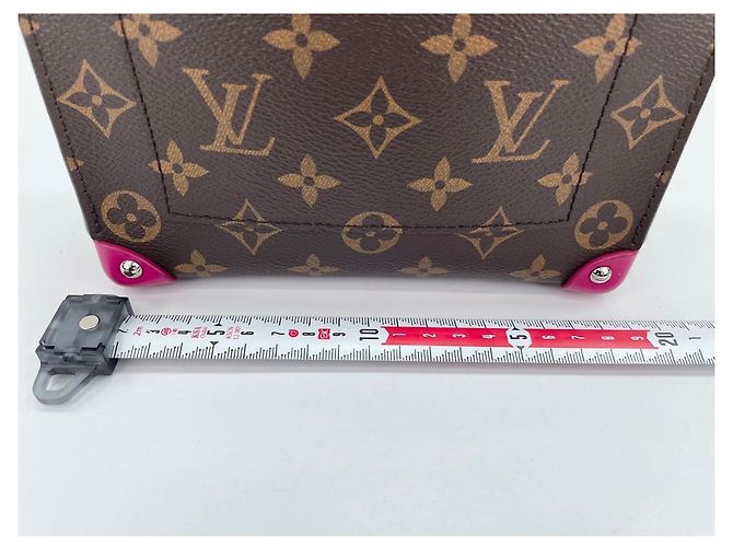 Louis Vuitton Pochette Mask PM Shoulder Bag Multicolore - vista 4