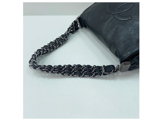 Borsa a tracolla Chanel in nero - vista 10
