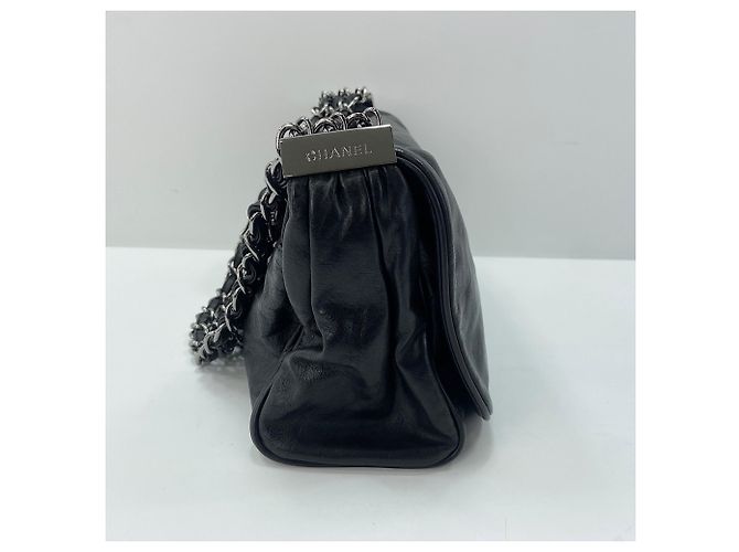 Borsa a tracolla Chanel in nero - vista 6
