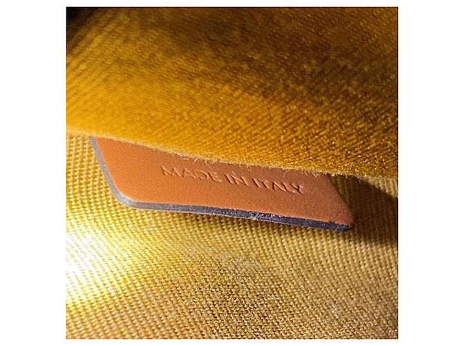 Céline Borsa a mano in pelle Celine Triomphe Small Vertical Cabas - vista 20