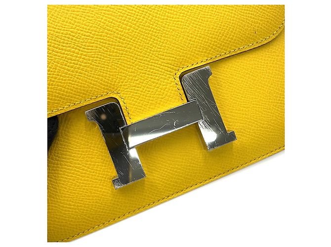 Hermès Bolsa de Ombro Hermes Mini Constance Amarelo - vista 14