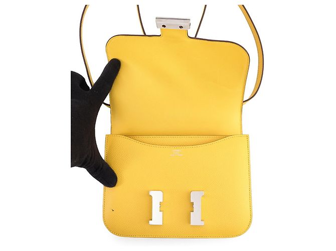 Hermès Bolsa de Ombro Hermes Mini Constance Amarelo - vista 6