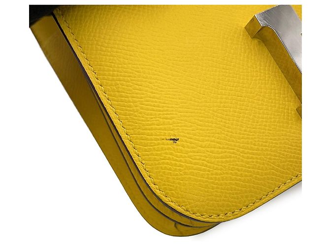 Hermès Bolsa de Ombro Hermes Mini Constance Amarelo - vista 8