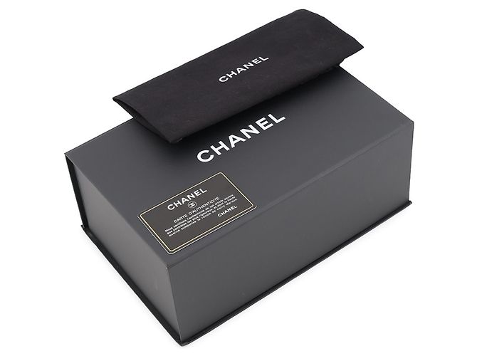 Borsa a tracolla con catena Chanel CHANEL19 Nero - vista 17
