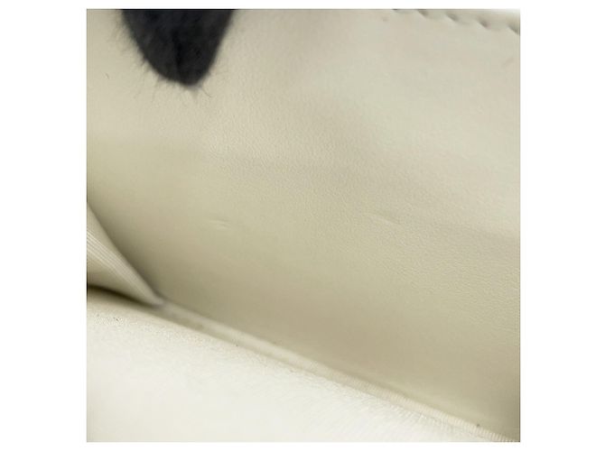 Portafoglio con catena Chanel Matelassé White Bianco - vista 9