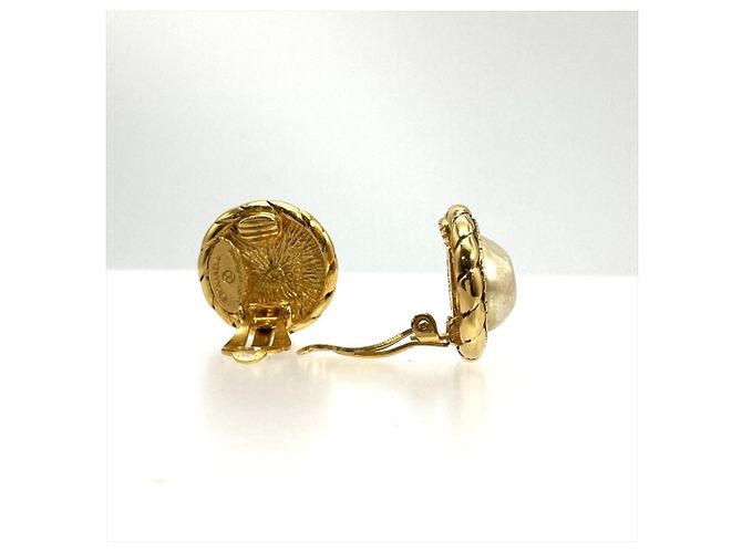 Orecchini a clip cerchio vintage Chanel Bianco D'oro - vista 4