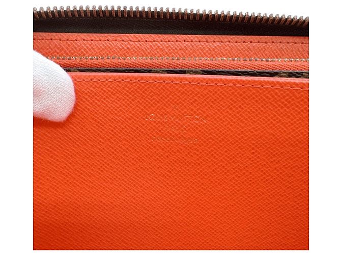 Cartera Zippy Louis Vuitton Vivienne Castaño Monograma - vista 9