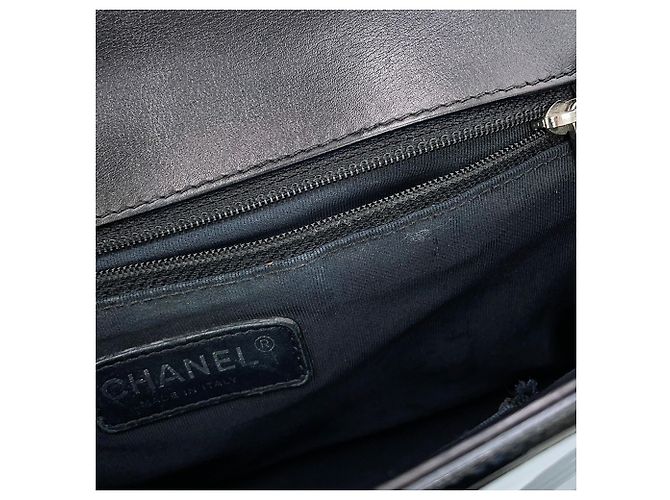 Boy Borsa a tracolla Chanel Black Matelassé con catena Nero - vista 11