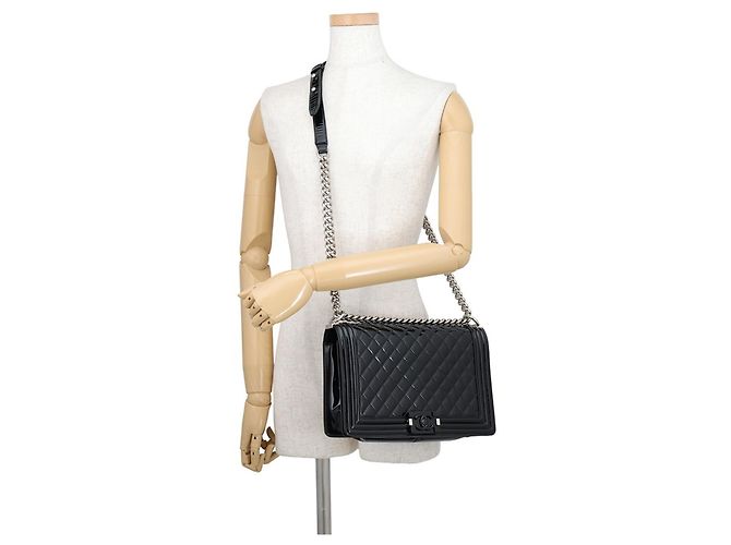 Boy Borsa a tracolla Chanel Black Matelassé con catena Nero - vista 5