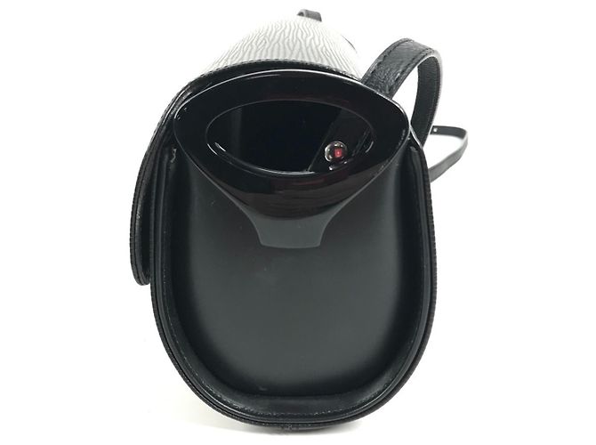 Borsa a tracolla con patta Louis Vuitton Epi Nocturne PM Nero - vista 12