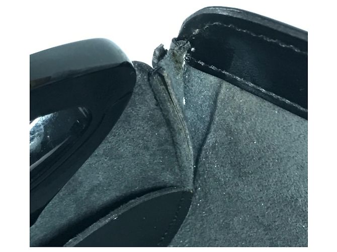 Borsa a tracolla con patta Louis Vuitton Epi Nocturne PM Nero - vista 6