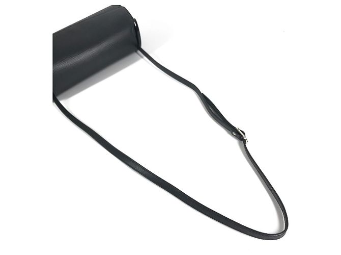 Borsa a tracolla con patta Louis Vuitton Epi Nocturne PM Nero - vista 8