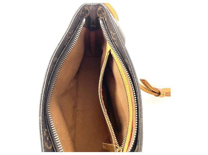 Louis Vuitton Trotteur Schultertasche Braun - Ansicht 5