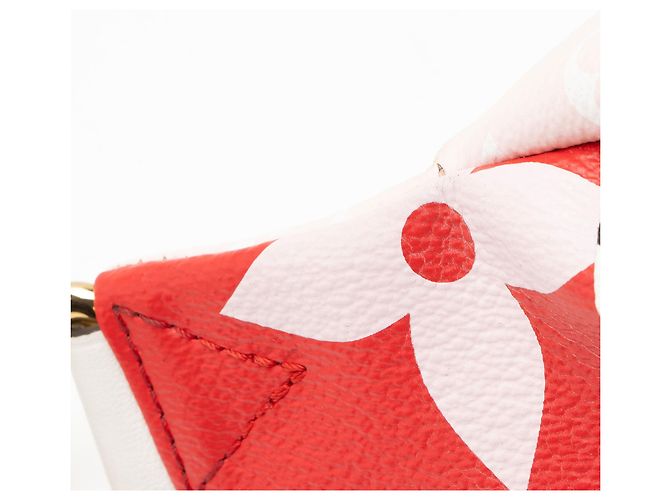 Bumbag Marsupio Louis Vuitton Giant Monogram Canvas Rosso - vista 10