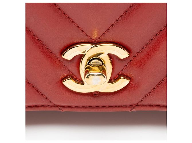 Gabrielle Borsa Mini Flap Statement in vitello Chevron Chanel Rosso - vista 9