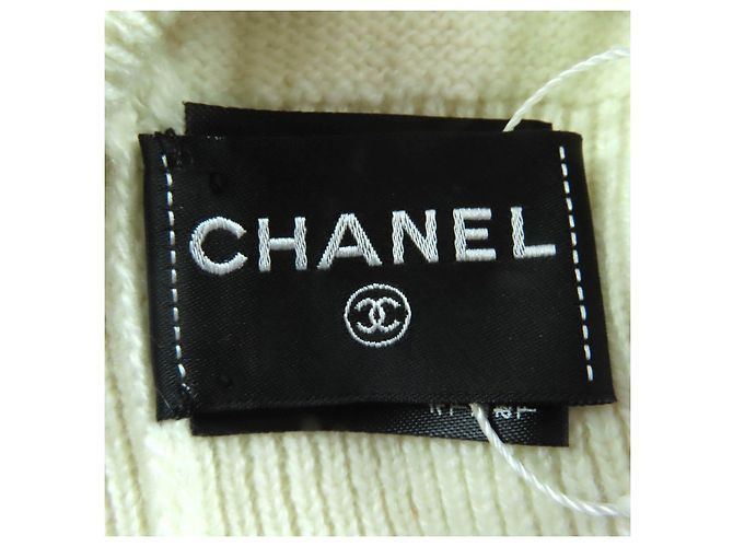 Cappello in maglia di cashmere Chanel COCO Mark Beige Crudo - vista 8