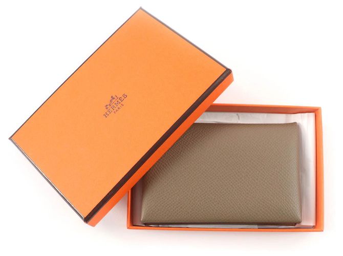 Hermès Tarjetero Hermes Calvi Epsom Castaño - vista 2